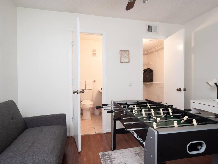 Spacious Condo Mins To Shands, University, & Downtown! Gainesville Exteriér fotografie