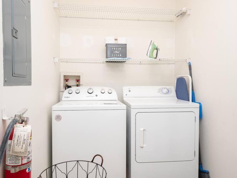 Spacious Condo Mins To Shands, University, & Downtown! Gainesville Exteriér fotografie