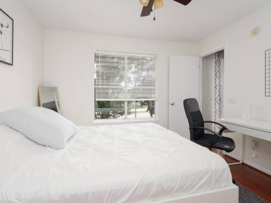 Spacious Condo Mins To Shands, University, & Downtown! Gainesville Exteriér fotografie