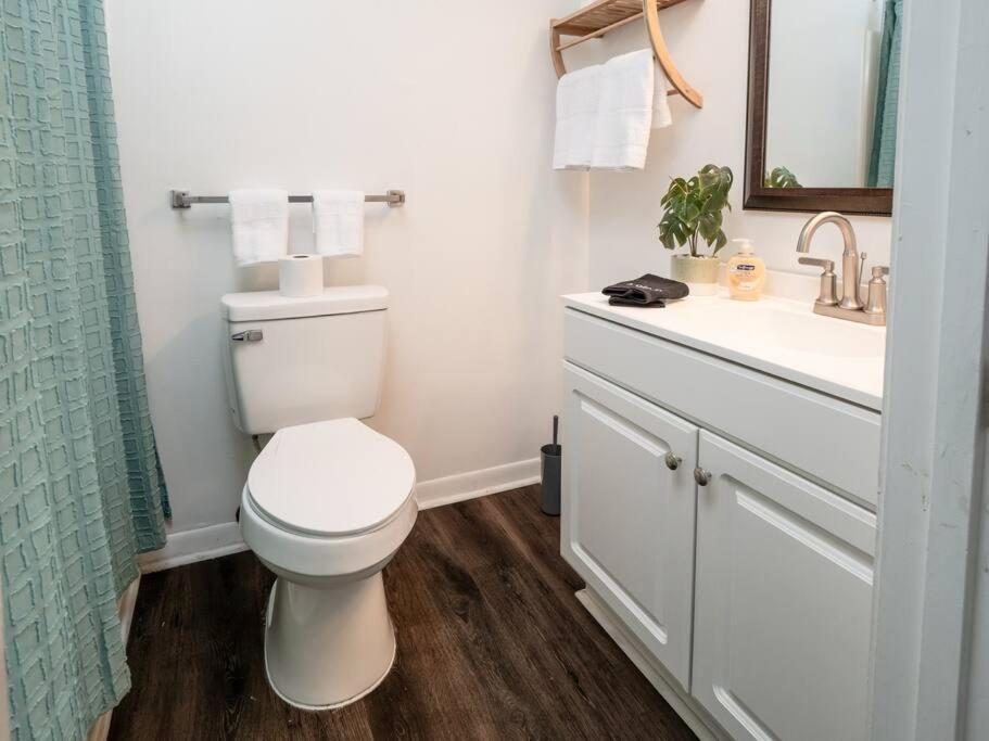 Spacious Condo Mins To Shands, University, & Downtown! Gainesville Exteriér fotografie