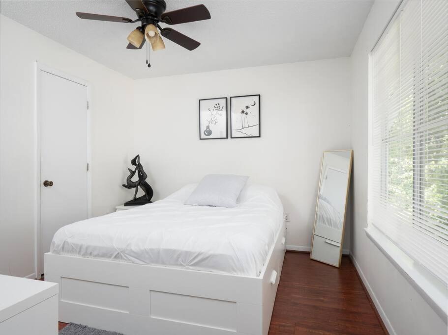 Spacious Condo Mins To Shands, University, & Downtown! Gainesville Exteriér fotografie
